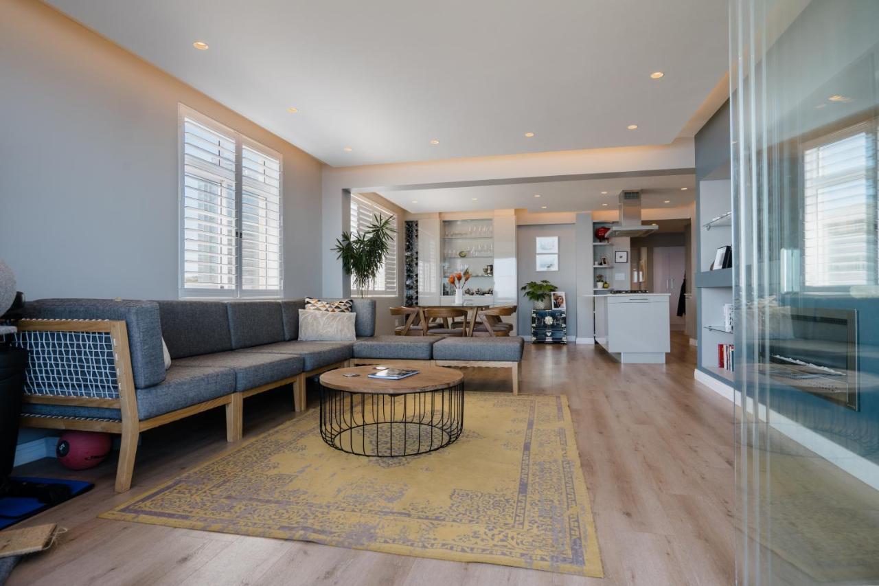 Shoreham 503 Apartment